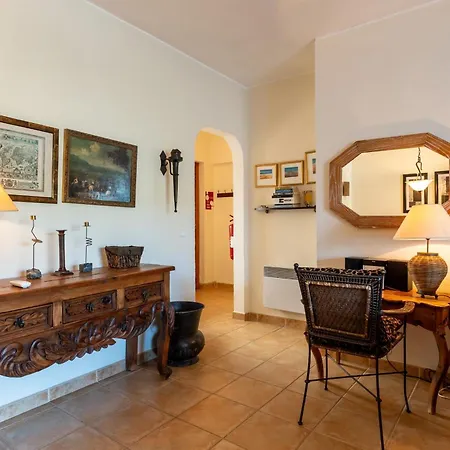 Апартаменты Bright & Spacious 2Br Balcony In Vale Do Lobo By Lovelystay