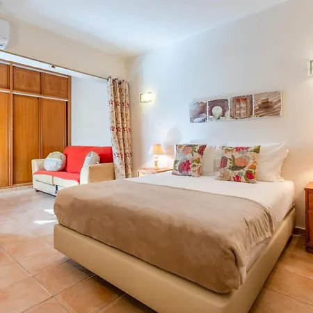 Bright & Spacious 2Br Balcony In Vale Do Lobo By Lovelystay