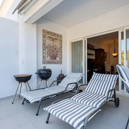 Cozy 2 Bdr W/balcony In By Lovelystay * Vale do Lobo