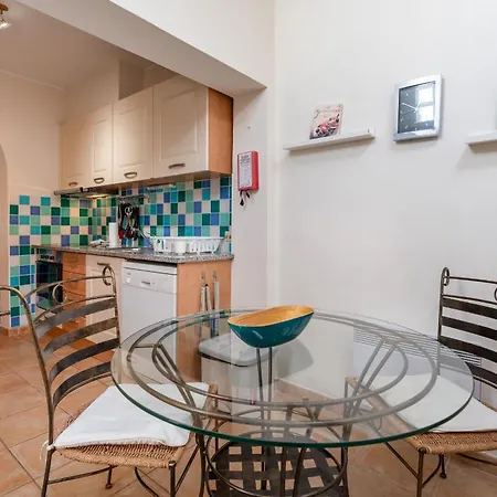 Apartamento Cozy 2 Bdr W/balcony In By Lovelystay *