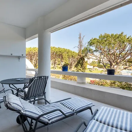 Cozy 2 Bdr W/balcony In By Lovelystay Vale do Lobo